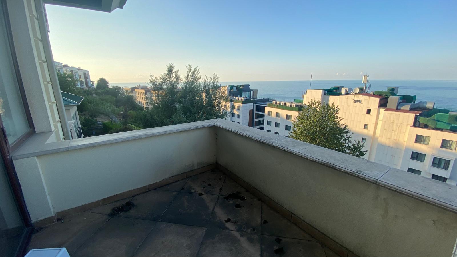 YALINCAK PARK EVLER 2'DE SATILIK TRİPLEKS VİLLA